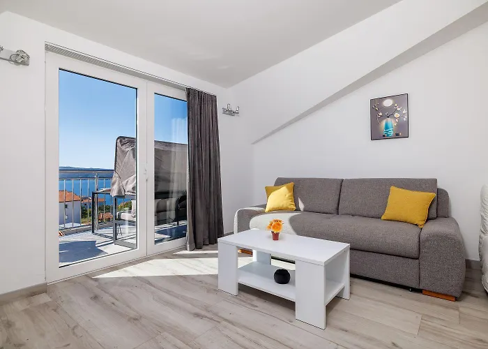 Atemberaubendes Mit Tollem Meerblick, Waschmaschine, Grillbereich Daire Crikvenica