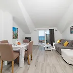 Apartman Atemberaubendes Mit Tollem Meerblick, Waschmaschine, Grillbereich