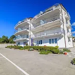 Apartman Atemberaubendes Mit Tollem Meerblick, Waschmaschine, Grillbereich *