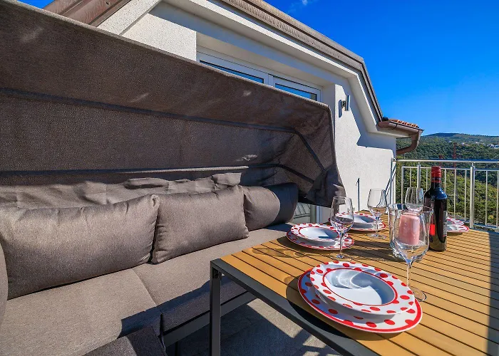 Atemberaubendes Mit Tollem Meerblick, Waschmaschine, Grillbereich Lägenhet Crikvenica